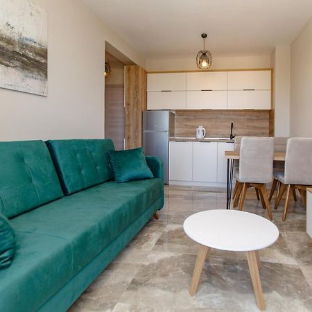 Posejdon Lux Apartment Utjeha Bagian luar foto