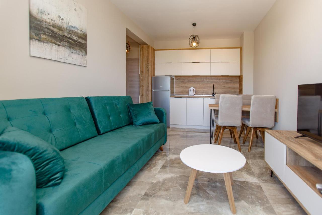 Posejdon Lux Apartment Utjeha Bagian luar foto
