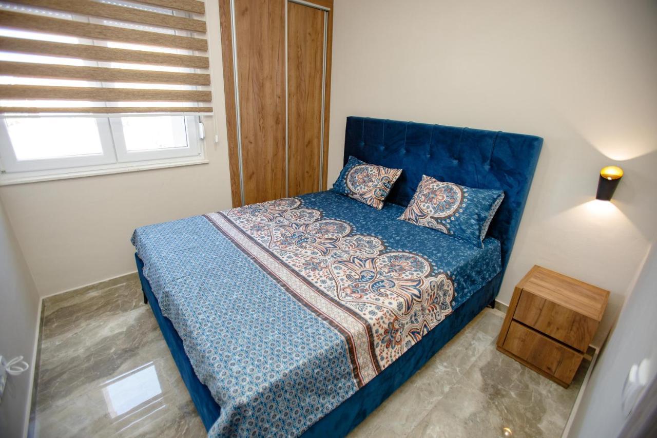 Posejdon Lux Apartment Utjeha Bagian luar foto