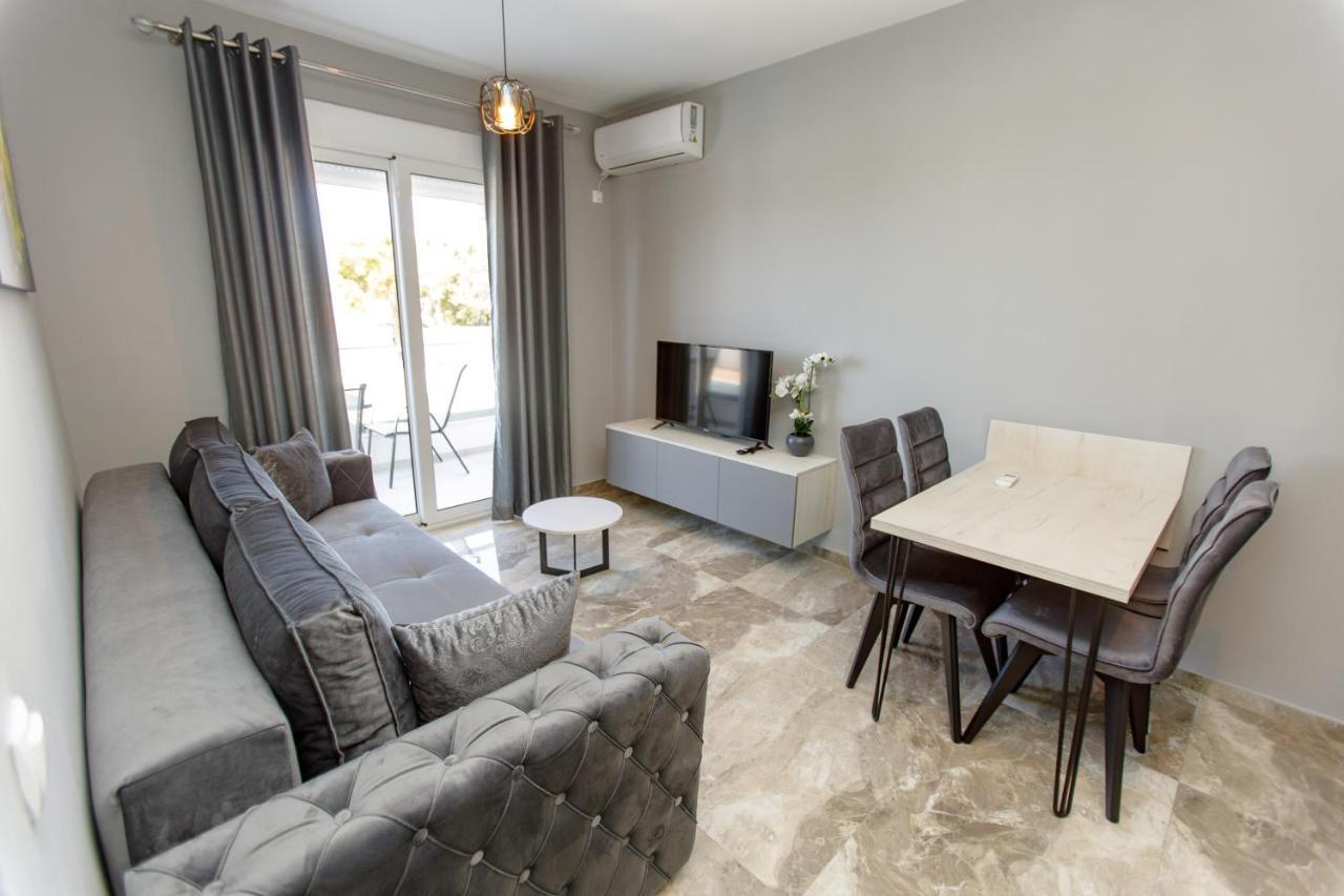 Posejdon Lux Apartment Utjeha Bagian luar foto