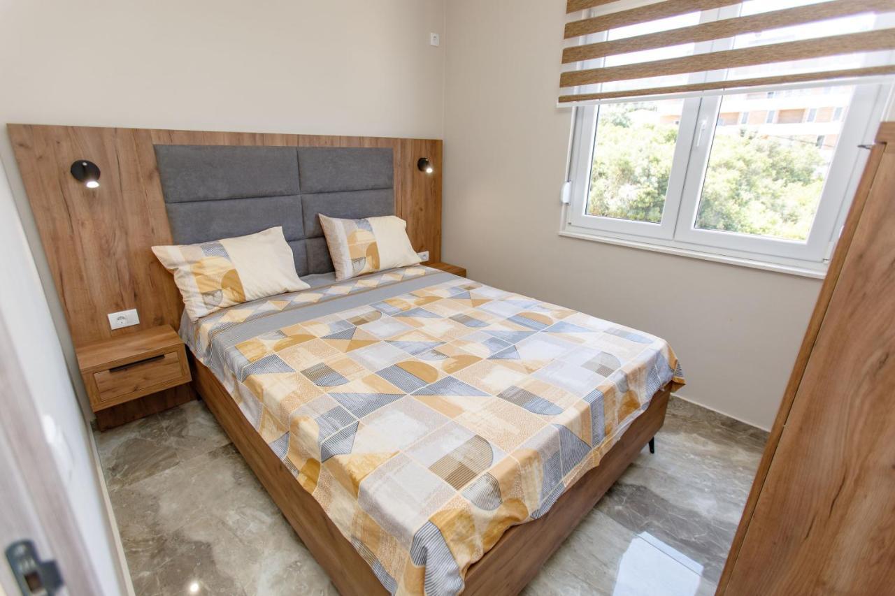 Posejdon Lux Apartment Utjeha Bagian luar foto
