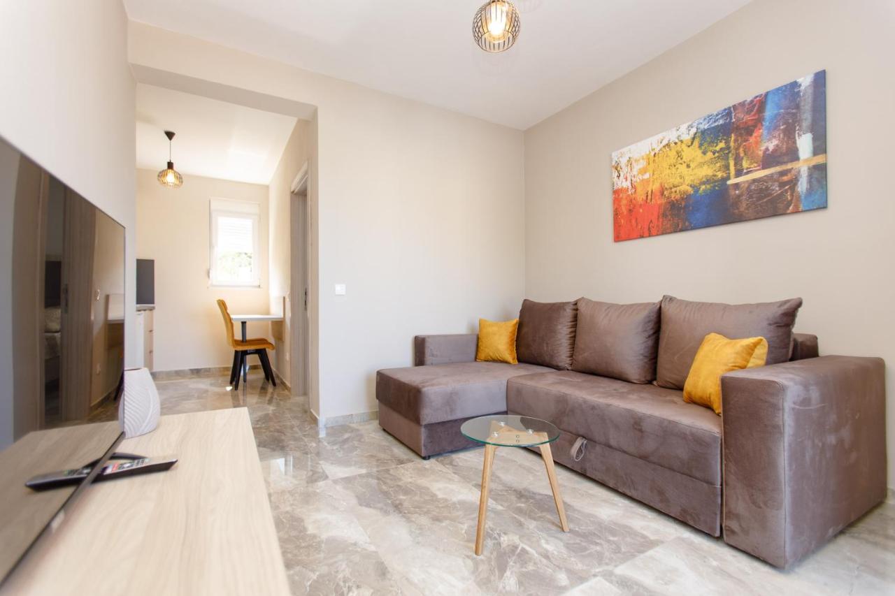 Posejdon Lux Apartment Utjeha Bagian luar foto