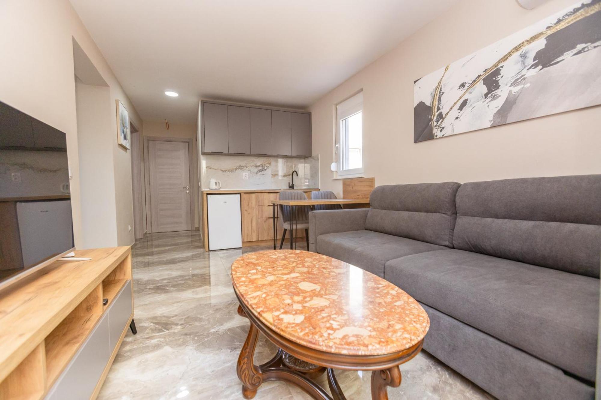 Posejdon Lux Apartment Utjeha Bagian luar foto