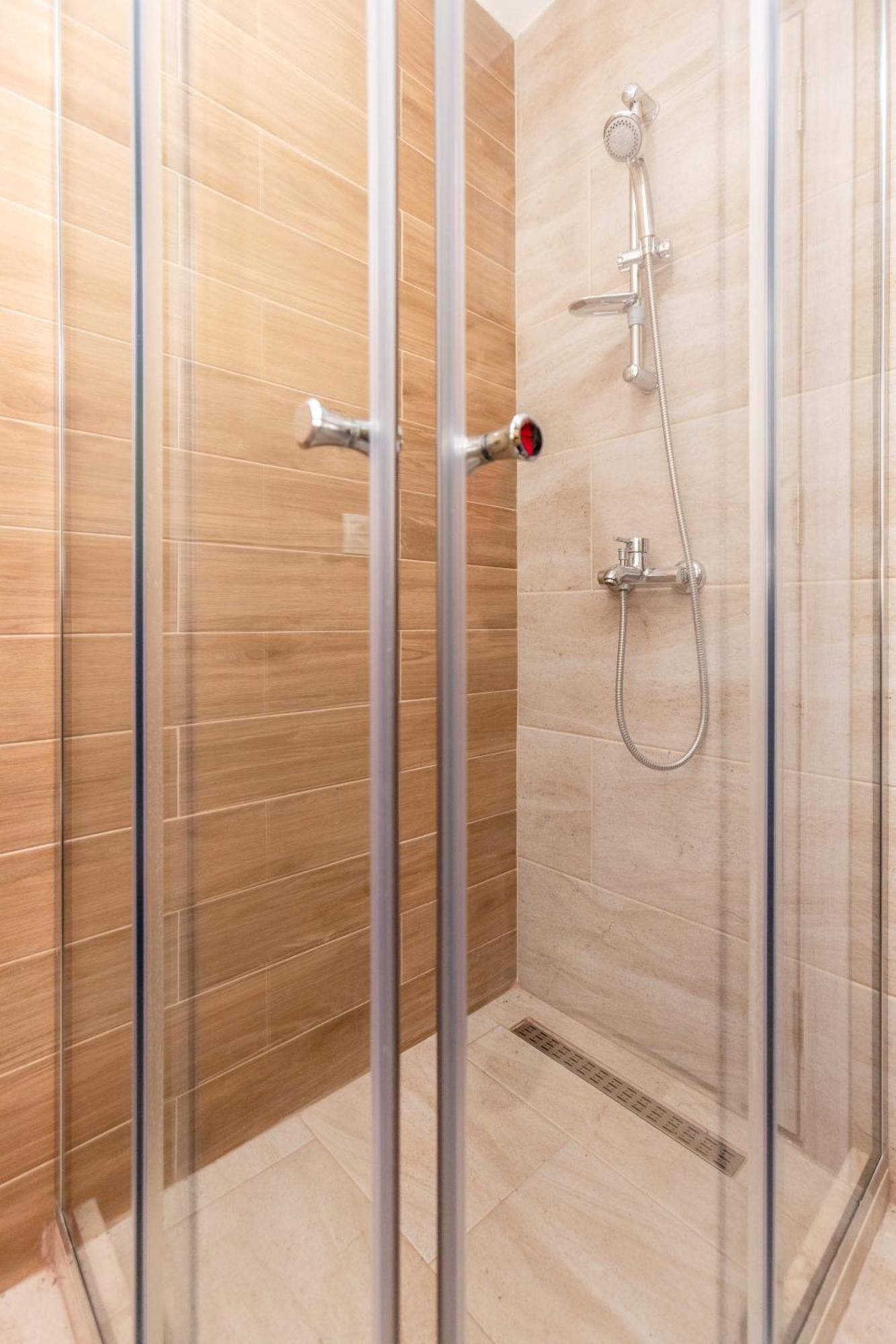 Posejdon Lux Apartment Utjeha Bagian luar foto