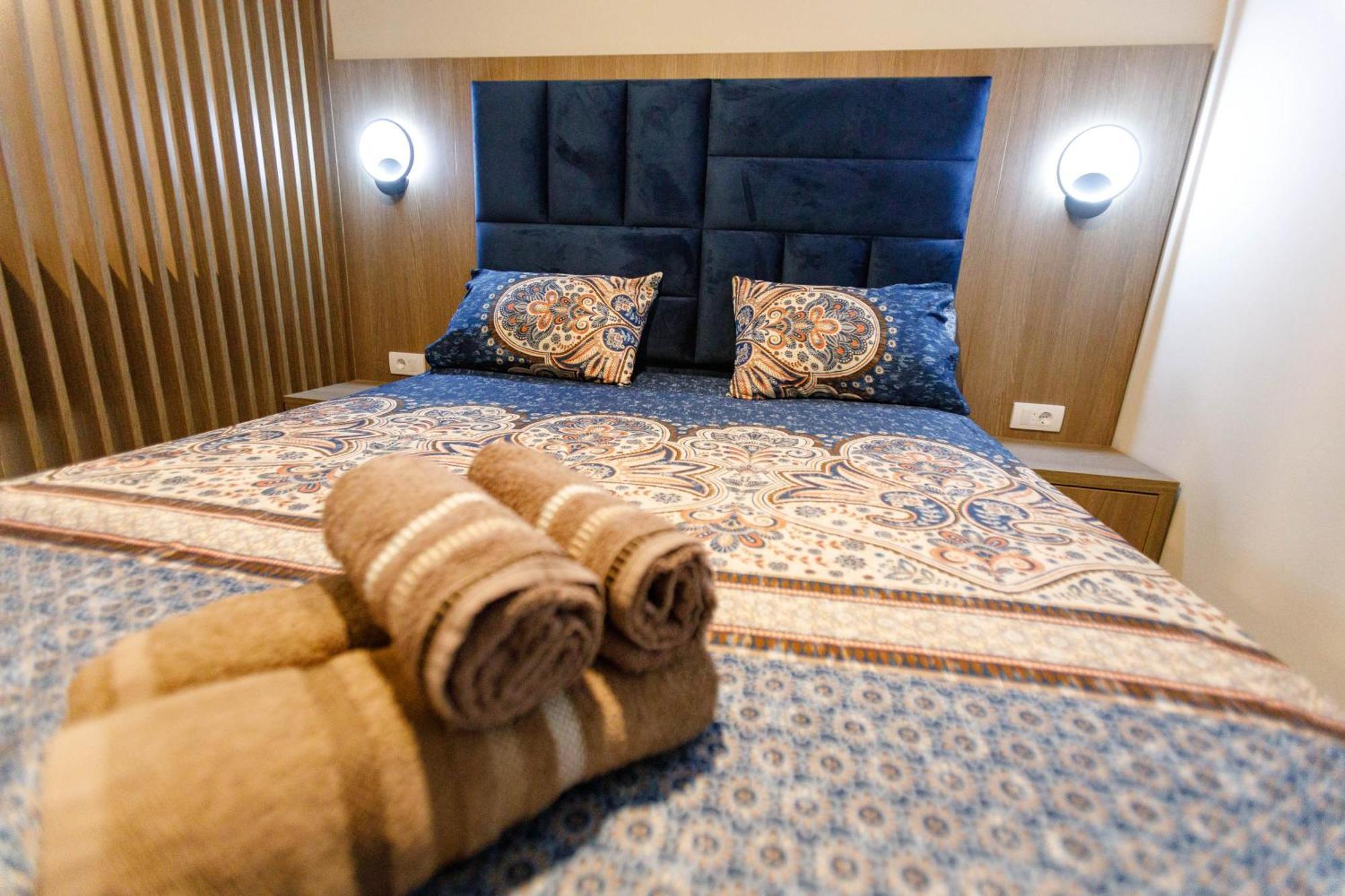 Posejdon Lux Apartment Utjeha Bagian luar foto