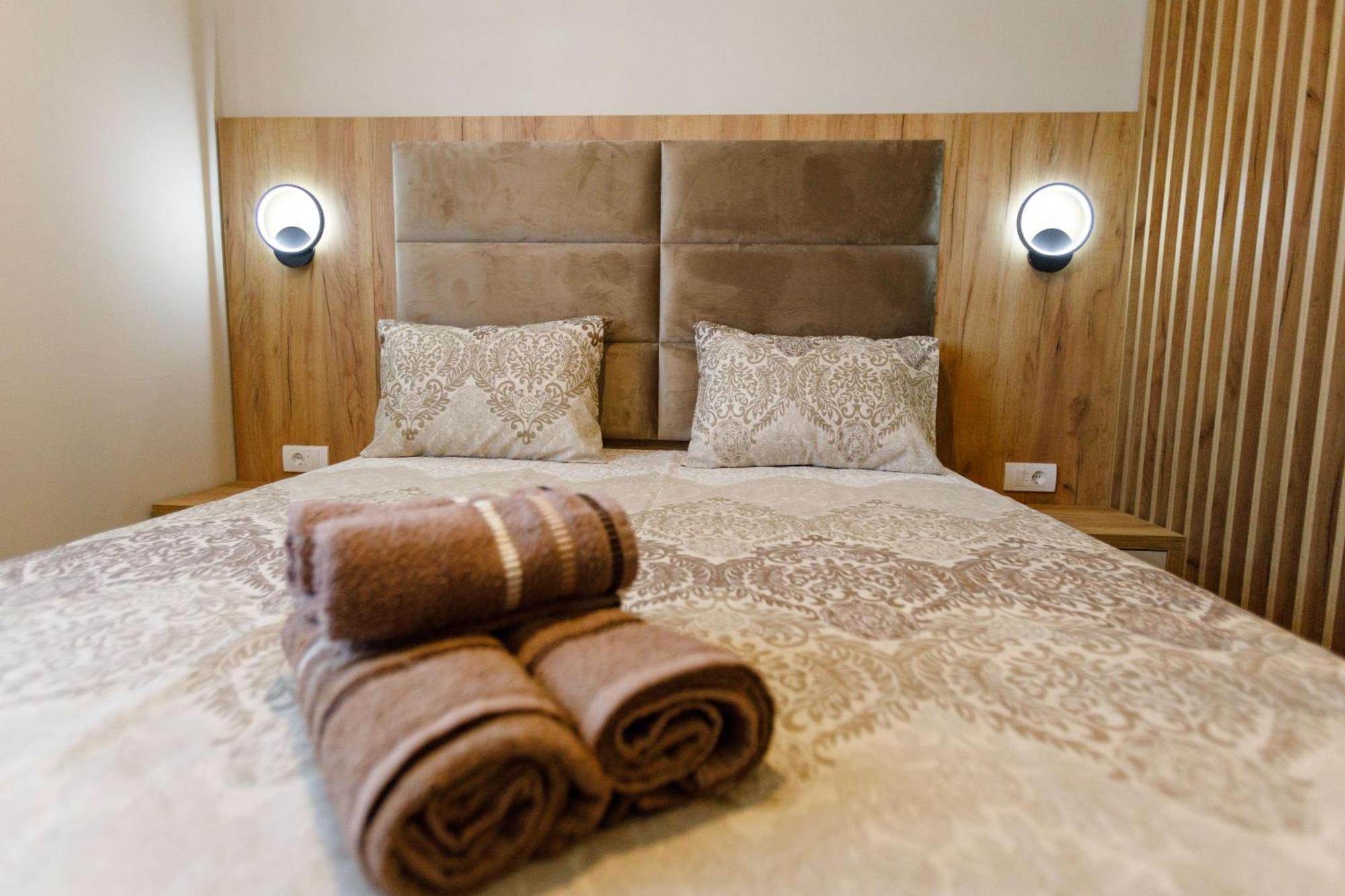 Posejdon Lux Apartment Utjeha Bagian luar foto