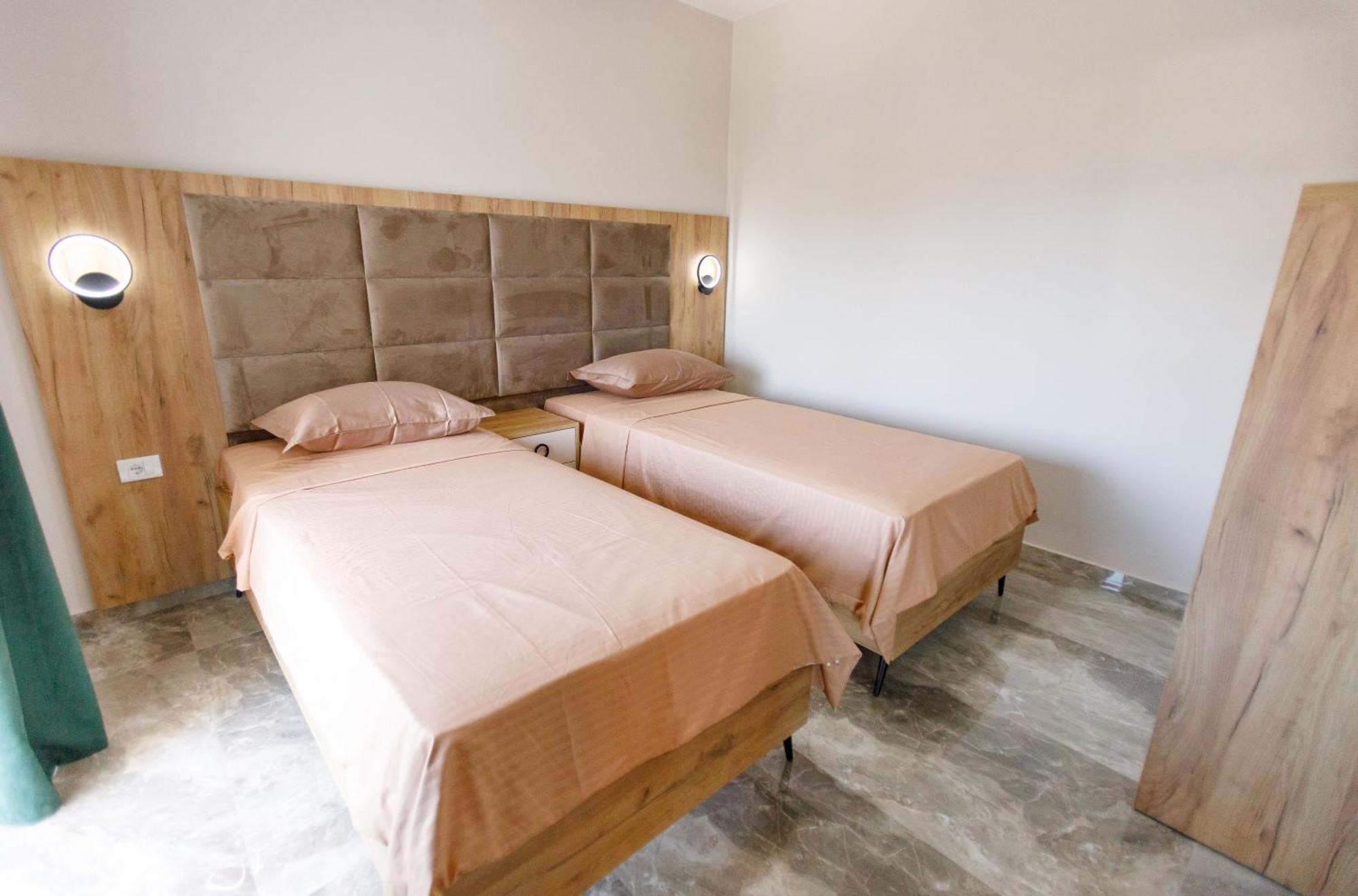 Posejdon Lux Apartment Utjeha Bagian luar foto